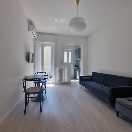 Milan New Apartment In Lively Central Area Екстер'єр фото
